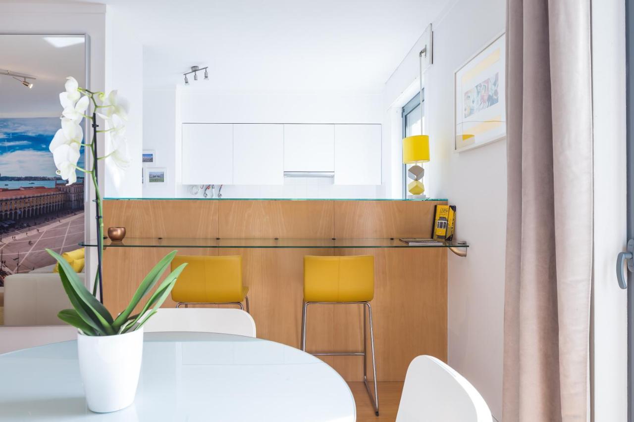 Portucale ! Downtown Premium With Parking Garage Apartment *